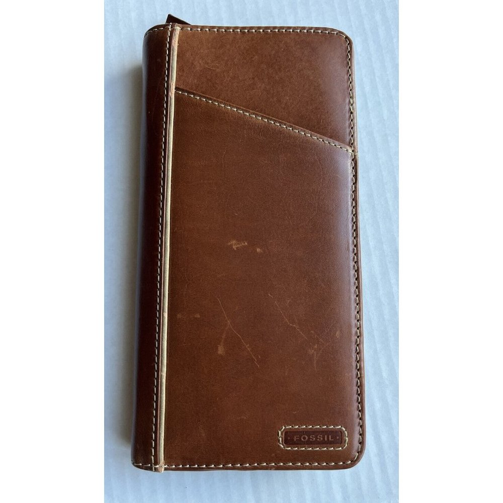 Fossil Dual Passport Holder  Wallet  New Brown Leather Clutch Large Credit Cards